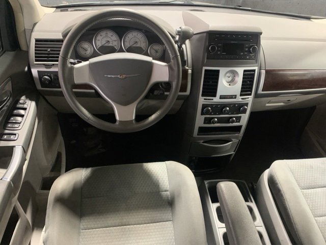 Used 2010 Chrysler Town & Country Touring w/ Heated Seat Group image 16