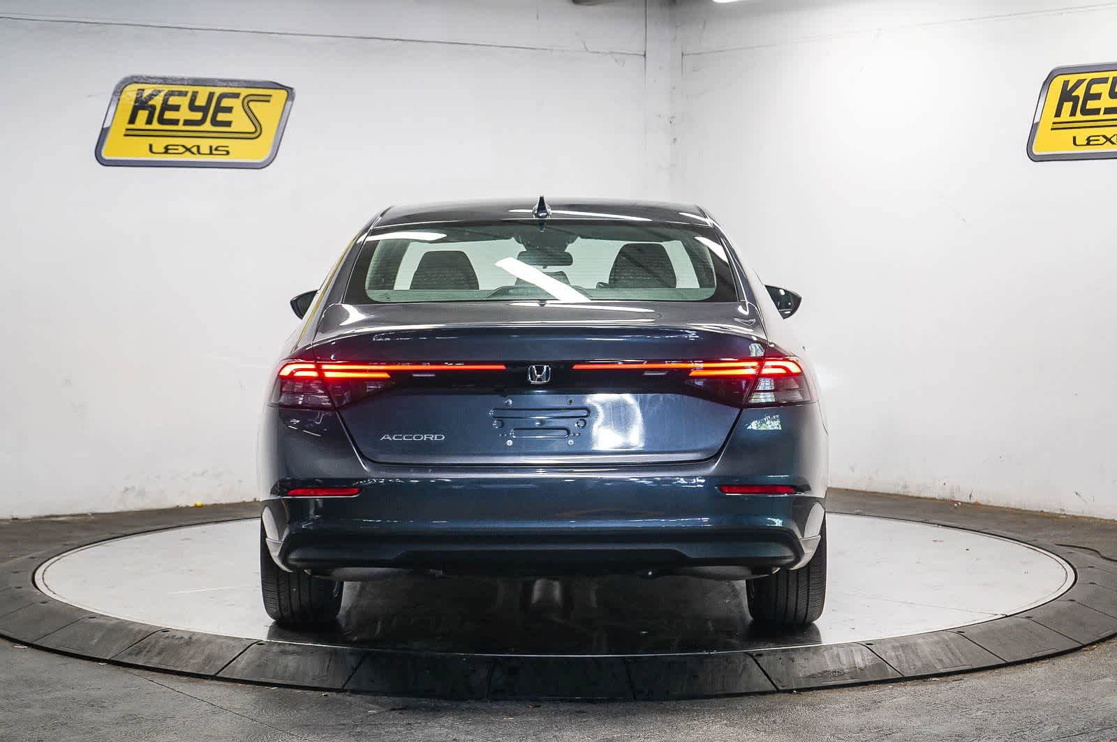 Used 2023 Honda Accord LX image 3