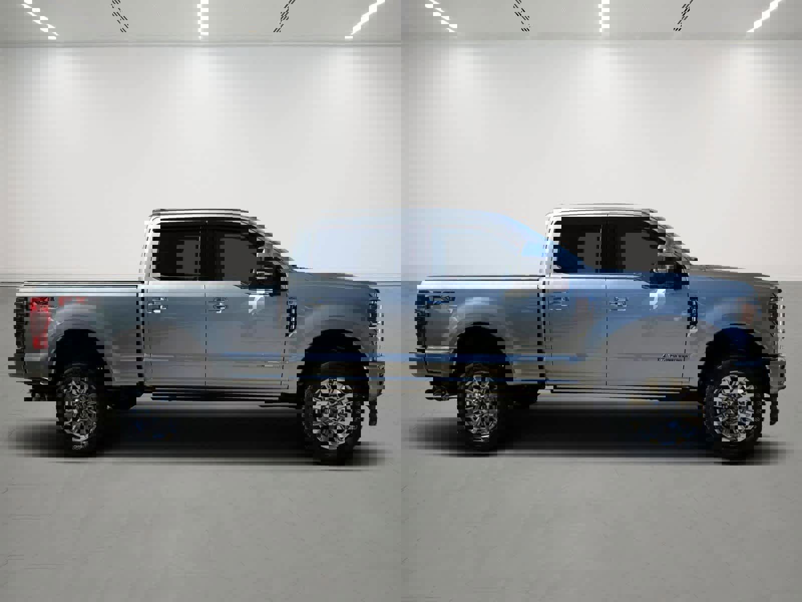 Used 2022 Ford F350 Platinum image 3