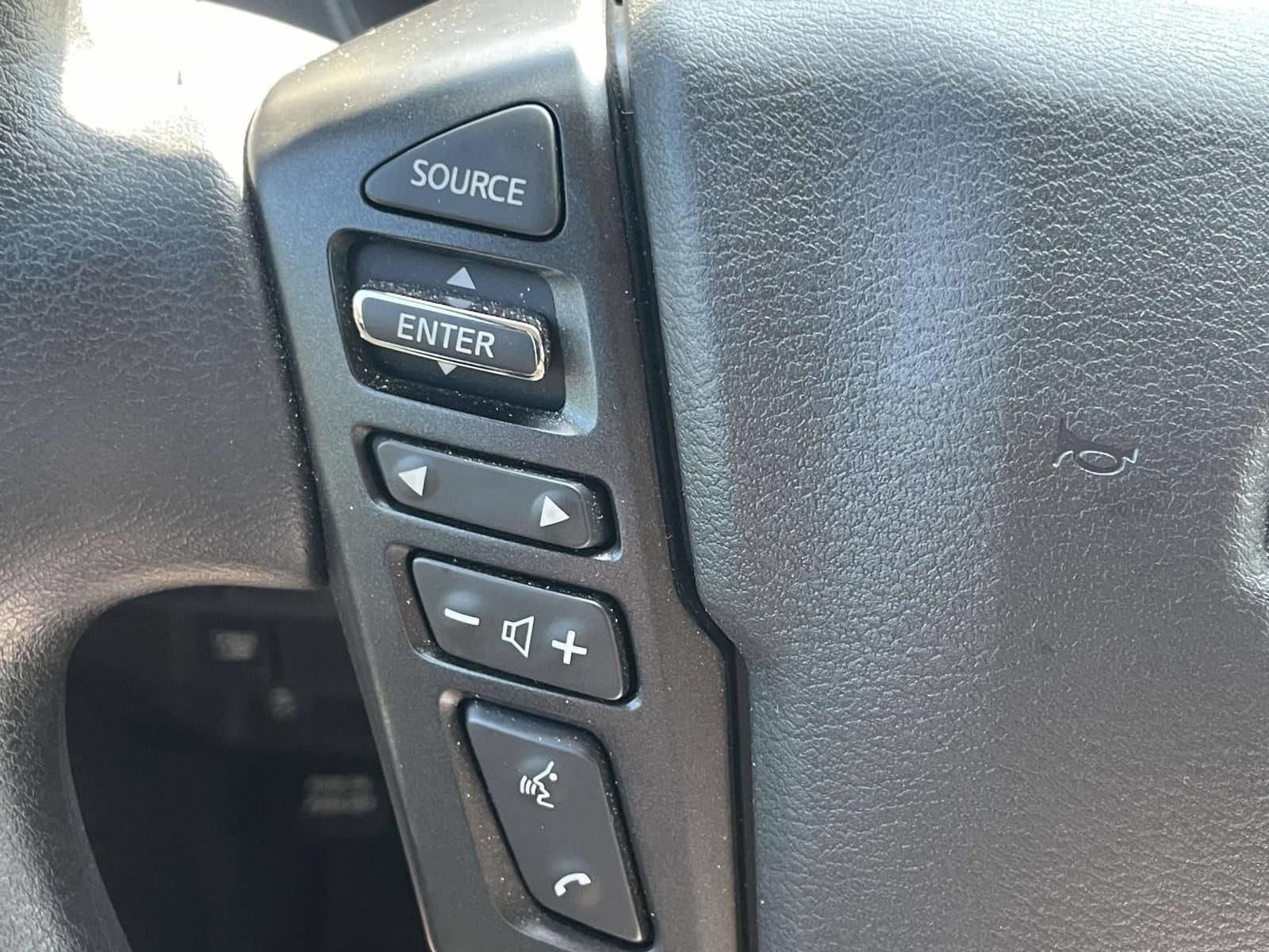 Used 2025 Nissan Frontier SV RWD image 12