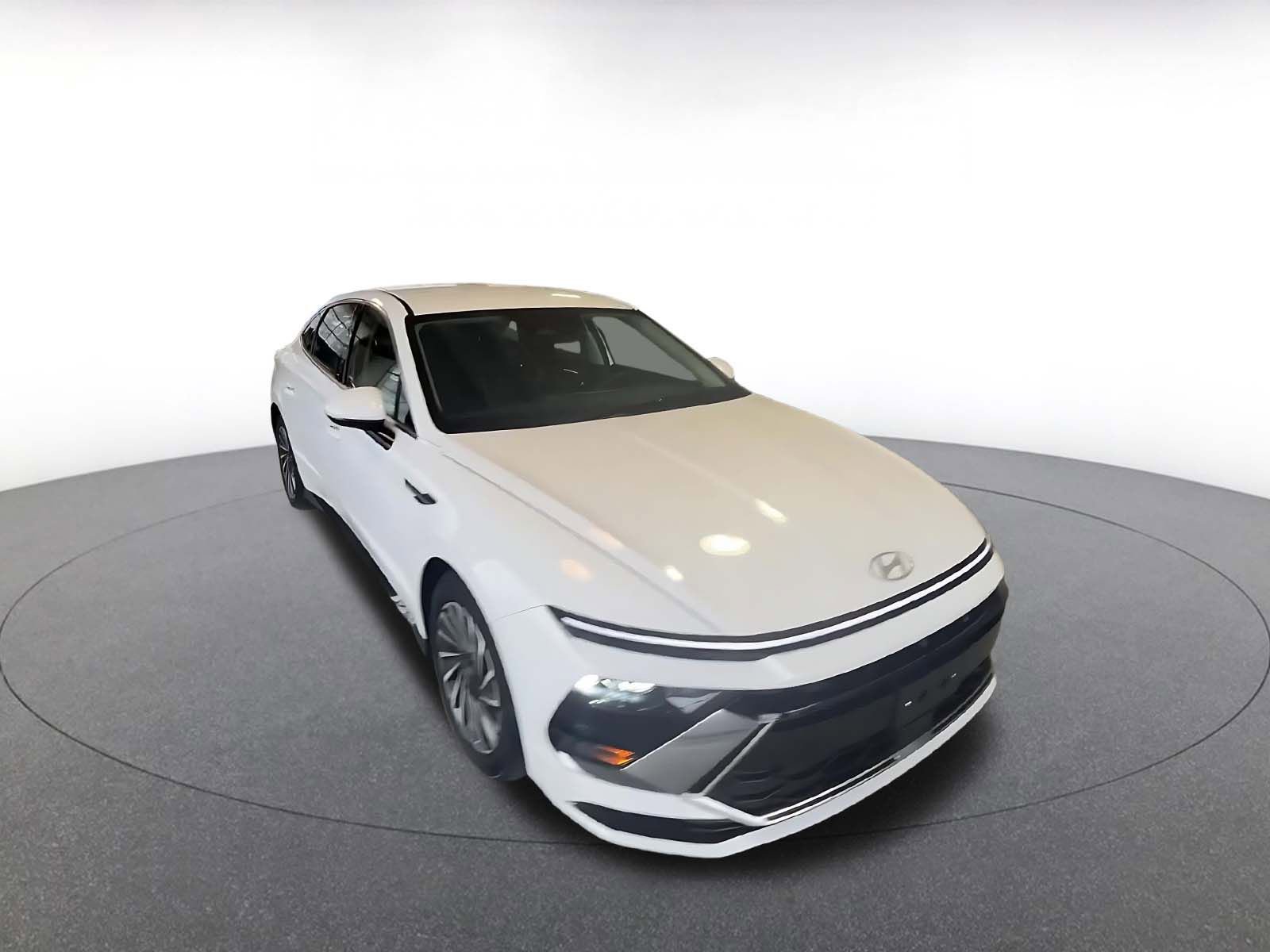 Used 2025 Hyundai Sonata SEL image 3