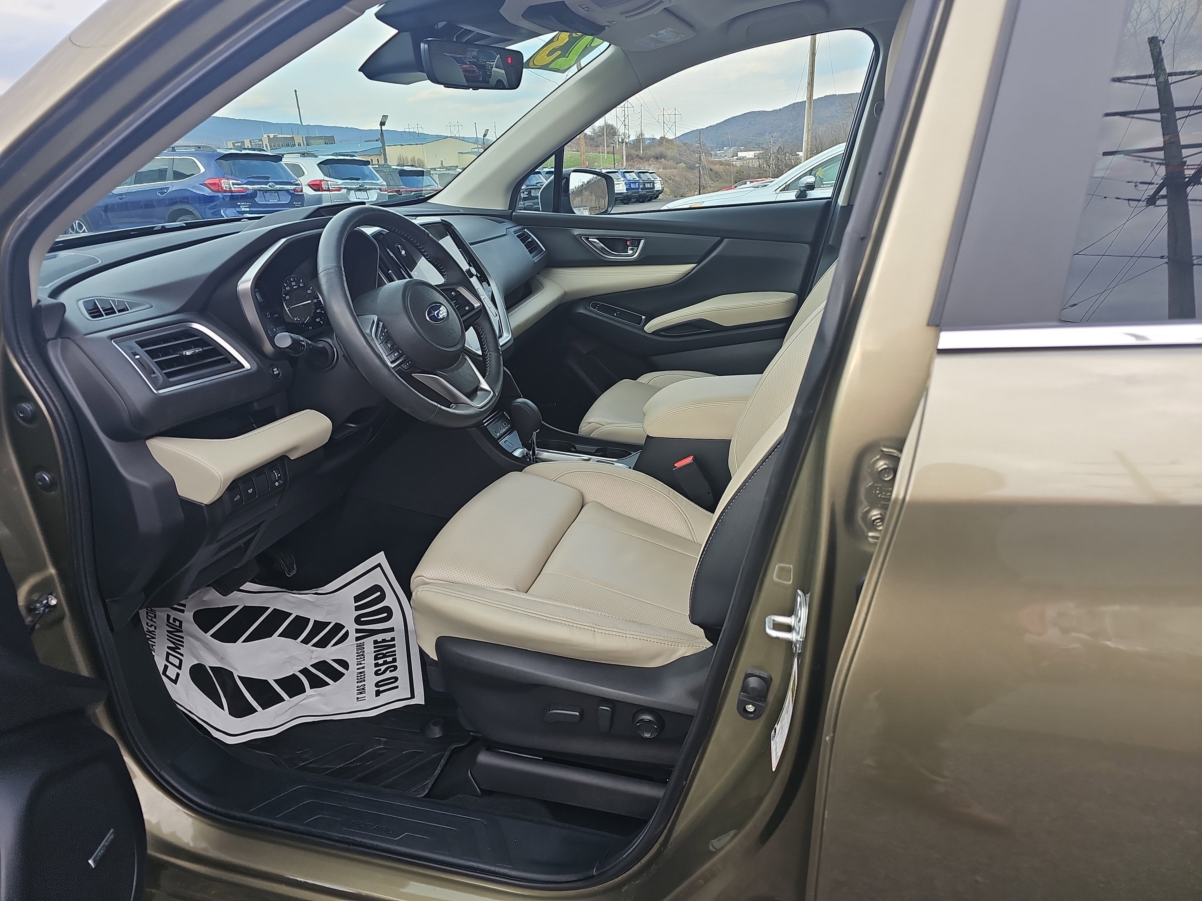 Used 2023 Subaru Ascent Limited w/ Technology Package image 12