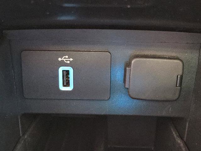 Used 2017 Ford Explorer Limited image 30