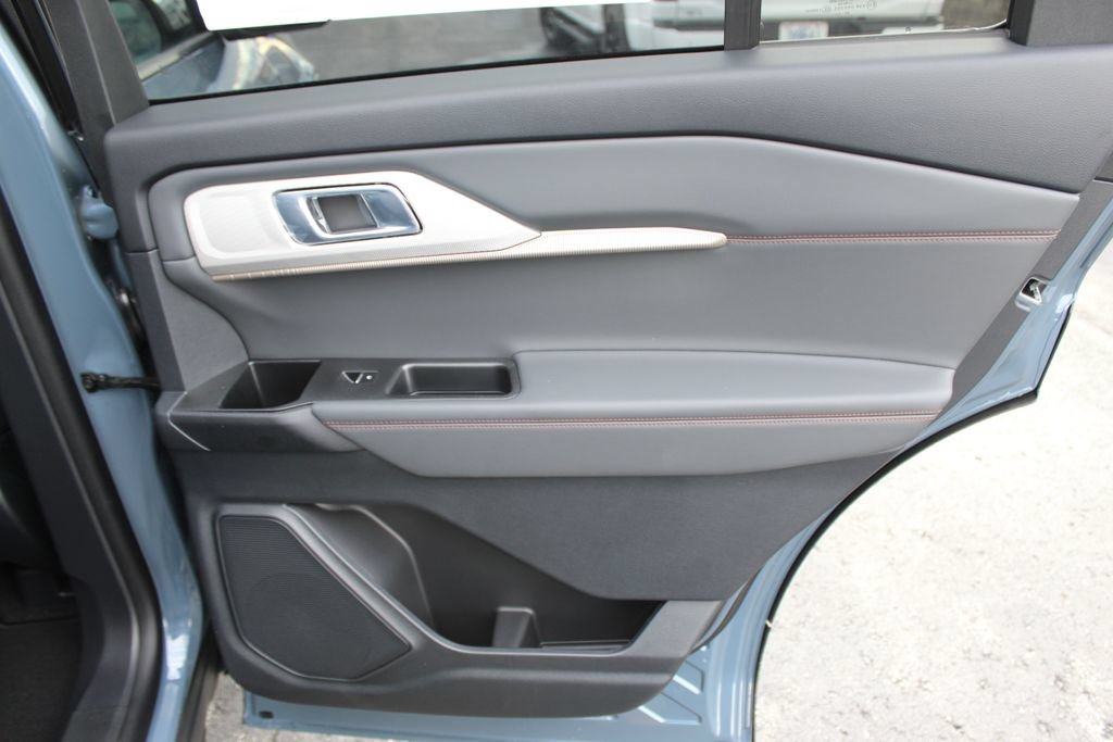 New 2026 Ford Explorer Active AWD/4WD image 15