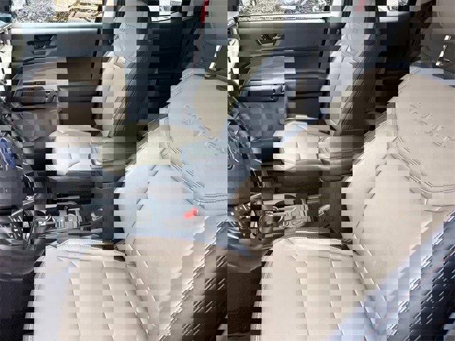 Certified 2025 Ford Maverick Lariat w/ 4K Tow Package image 26