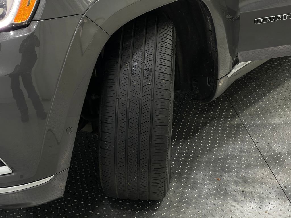Used 2021 Jeep Grand Cherokee Summit w/ Platinum Series Group image 37