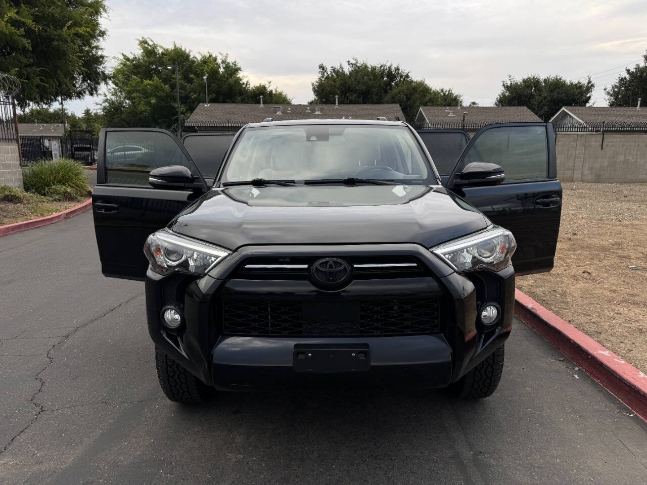 Used 2020 Toyota 4Runner SR5 Premium AWD/4WD image 16