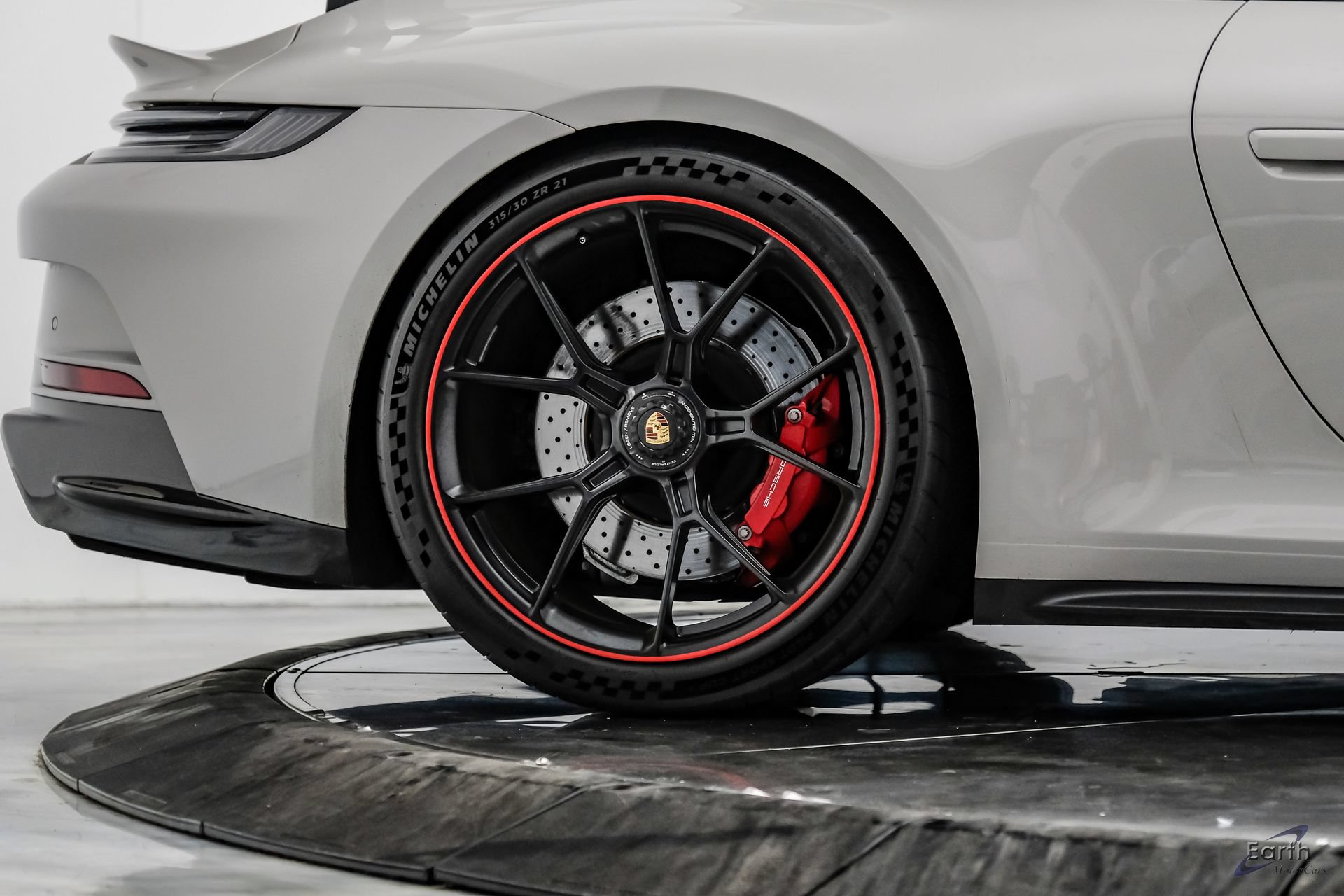 Used 2022 Porsche 911 GT3 RWD image 95