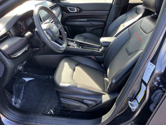 Used 2024 Jeep Compass Trailhawk AWD/4WD image 28