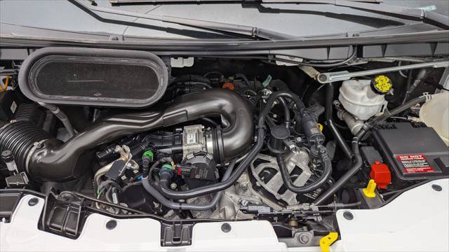 Used 2024 Ford Transit 250 Low Roof w/ Exterior Upgrade Package RWD image 27