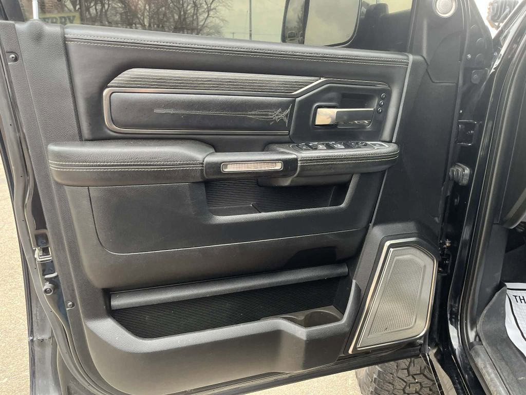 Used 2020 RAM 3500 Limited AWD/4WD image 17