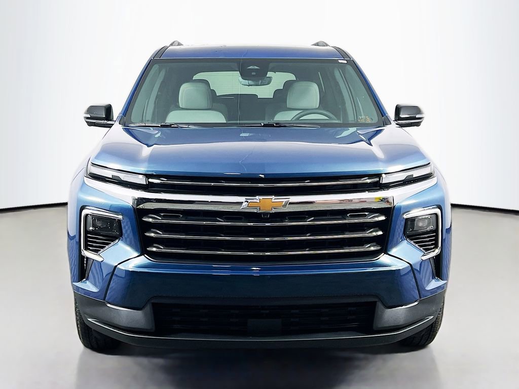 New 2026 Chevrolet Traverse LT w/ Driver Confidence Package image 2