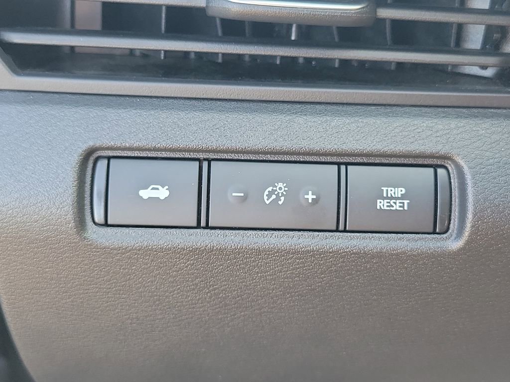 Used 2024 Nissan Altima 2.5 S FWD image 18