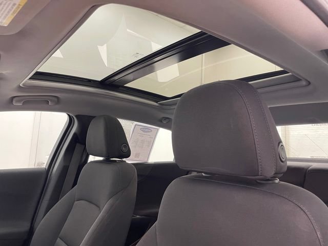 Certified 2022 Chevrolet Malibu LT FWD image 14