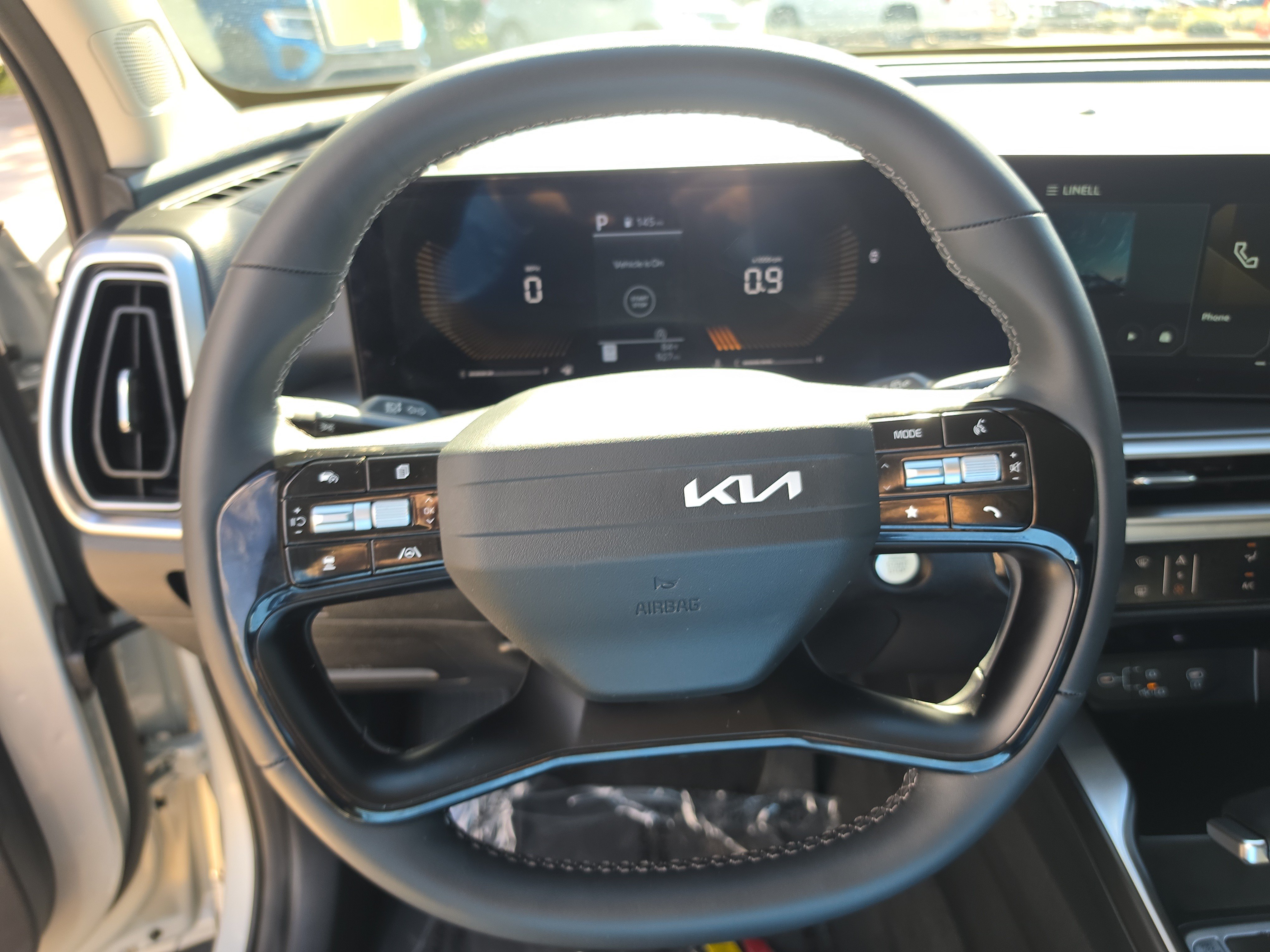 Certified 2026 Kia Sorento LX FWD image 28
