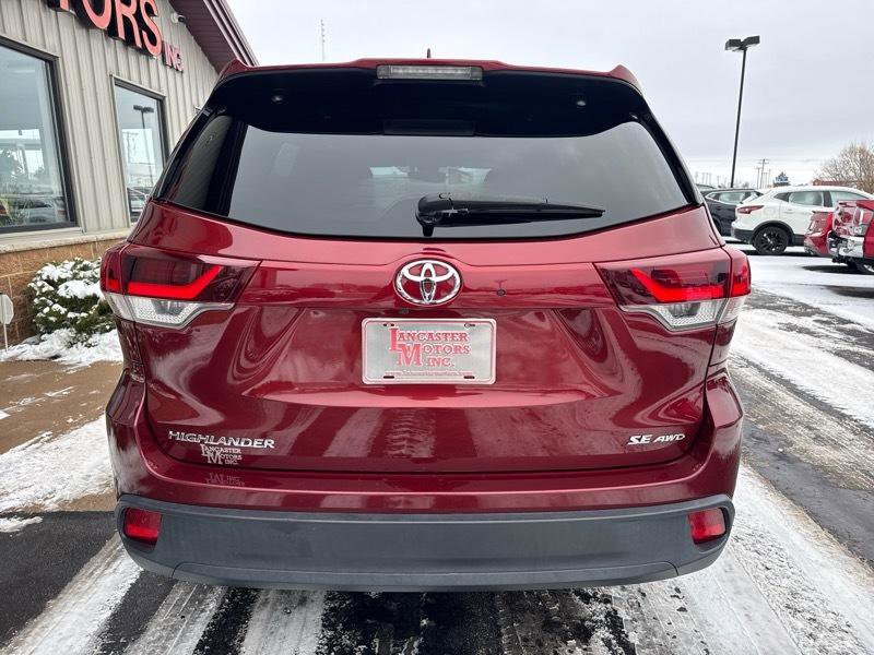 Used 2019 Toyota Highlander SE AWD/4WD image 7