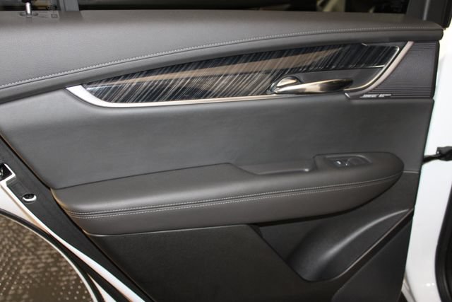 Certified 2024 Cadillac XT6 Premium Luxury w/ Technology Package AWD/4WD image 33