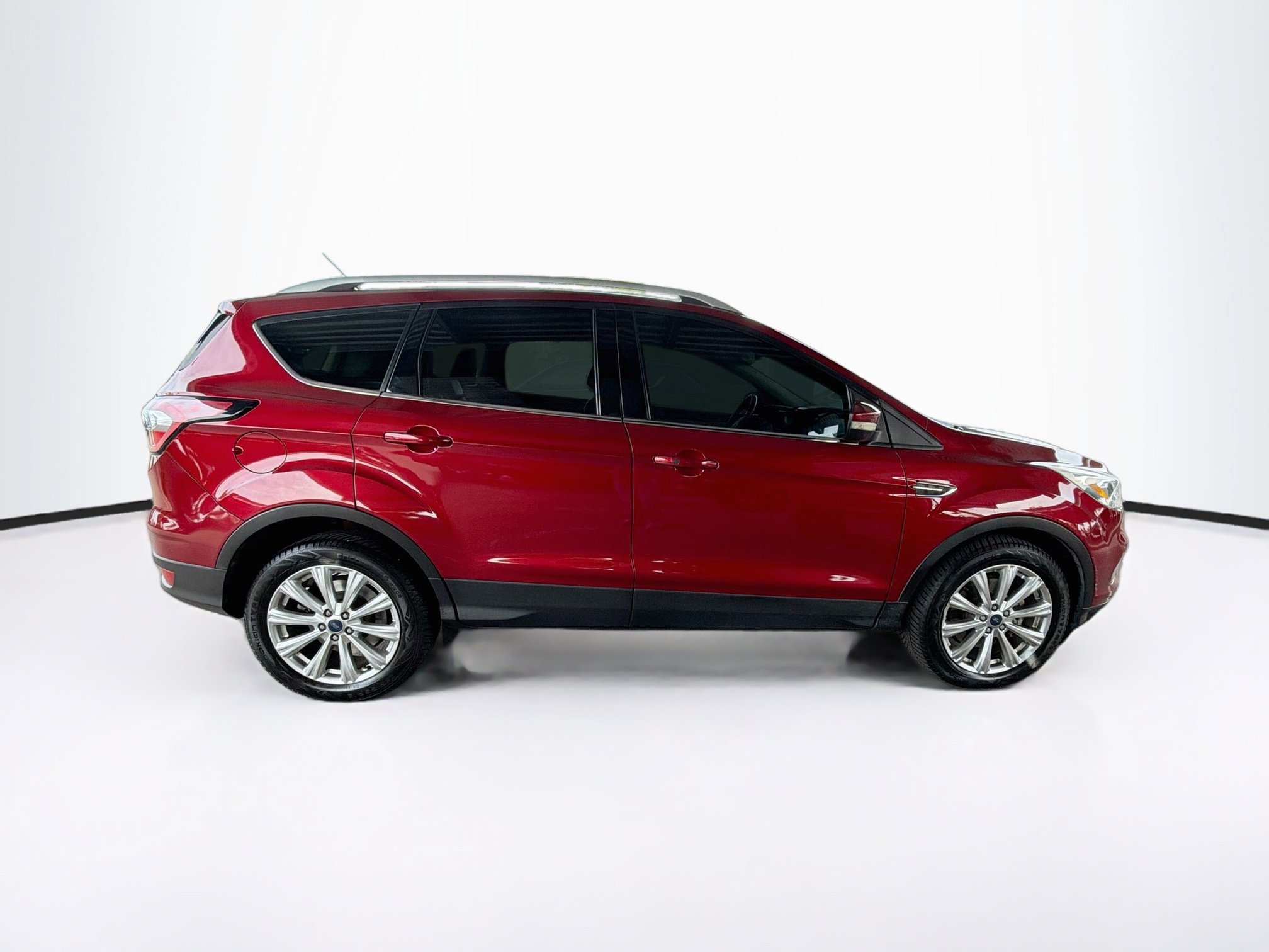 Used 2017 Ford Escape Titanium AWD/4WD image 10