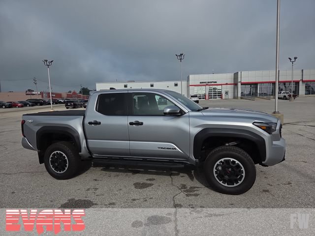 Certified 2025 Toyota Tacoma TRD Off-Road w/ TRD Off Road Upgrade Package AWD/4WD image 2
