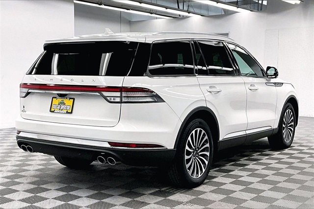 Used 2023 Lincoln Aviator Reserve w/ Elements Package Plus image 11