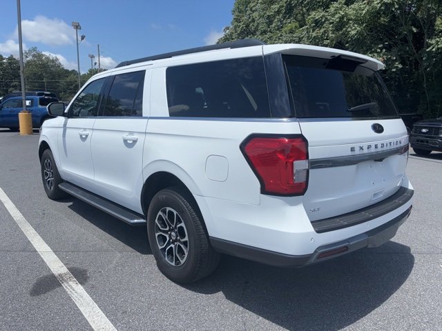 Used 2022 Ford Expedition Max XLT image 3