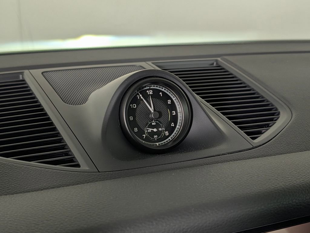 New 2026 Porsche Macan image 31