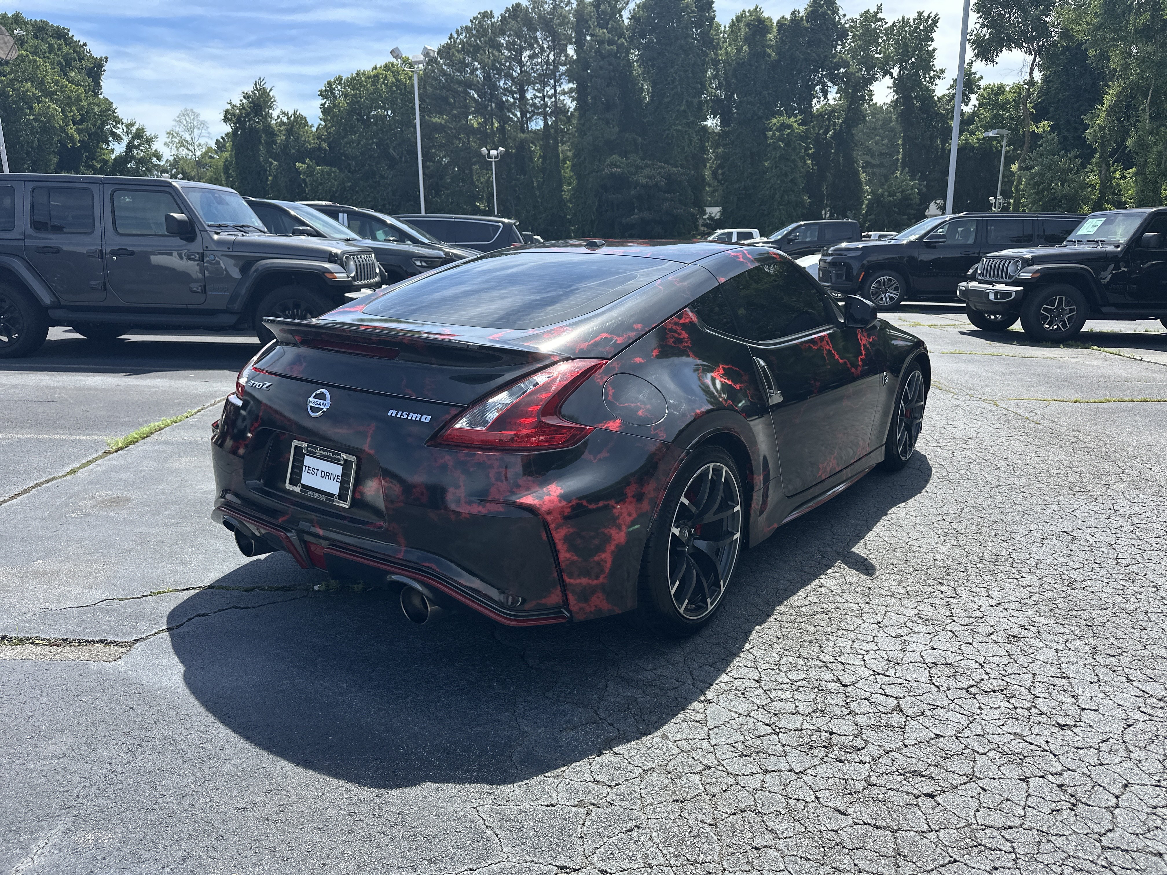 Used 2020 Nissan 370Z NISMO RWD image 9
