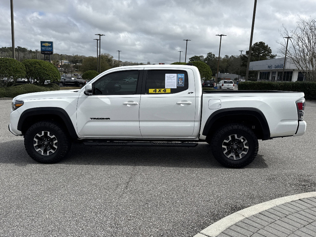 Used 2023 Toyota Tacoma TRD Off-Road w/ TRD Premium Off Road Package AWD/4WD image 6