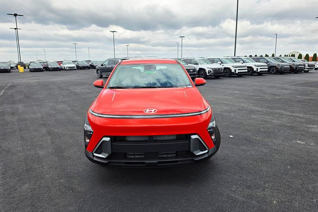 New 2026 Hyundai Kona SE FWD image 2