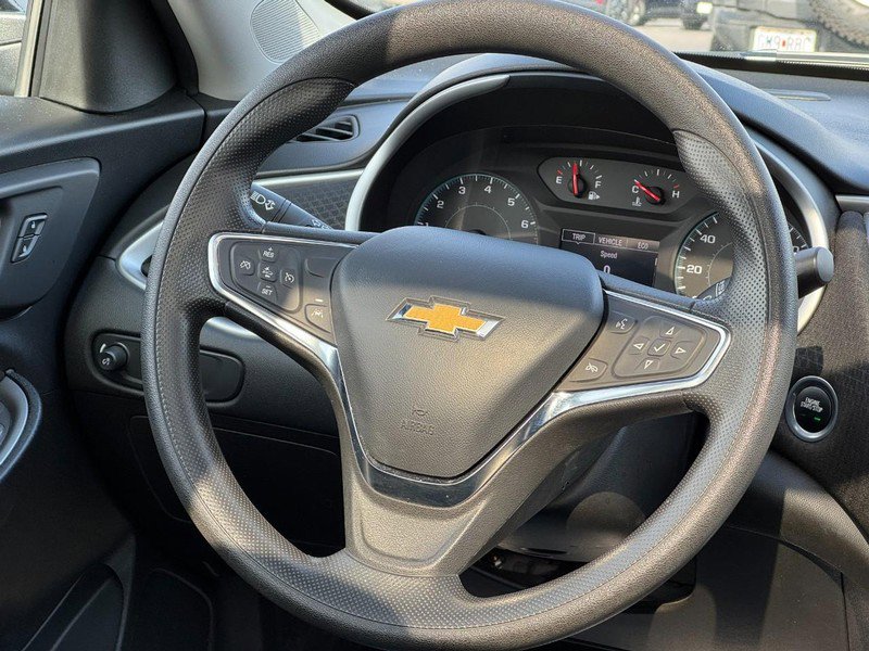 Used 2023 Chevrolet Malibu LT image 12