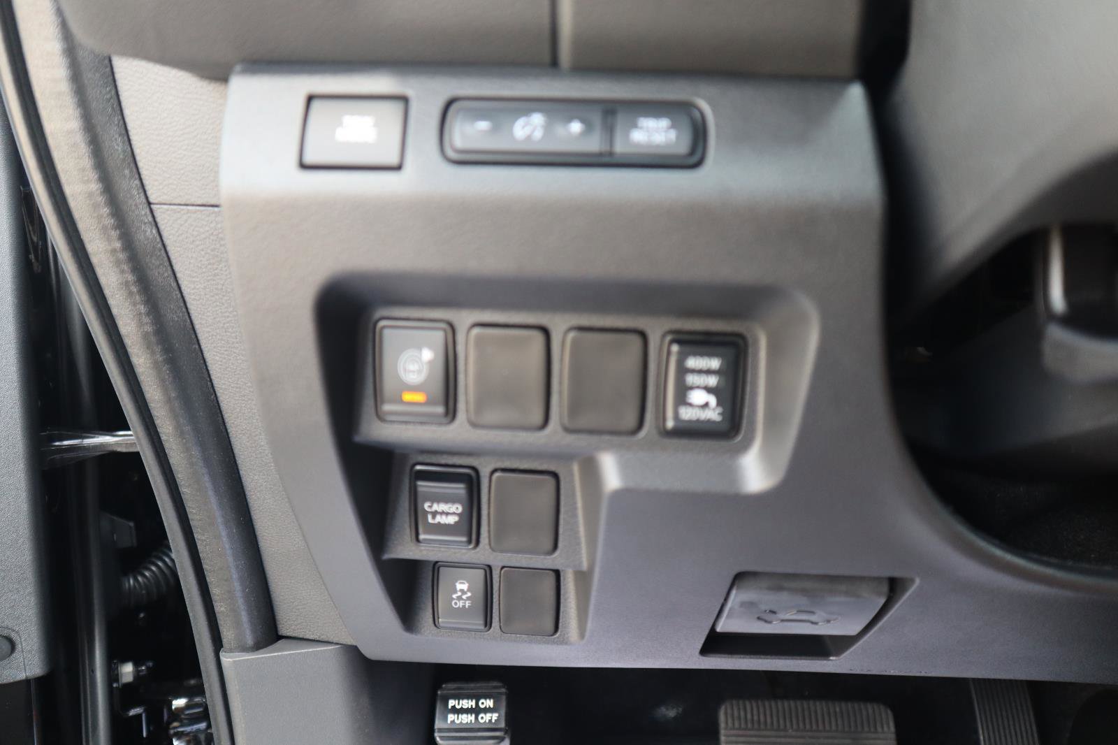 Used 2026 Nissan Frontier SV w/ SV Convenience Package RWD image 33