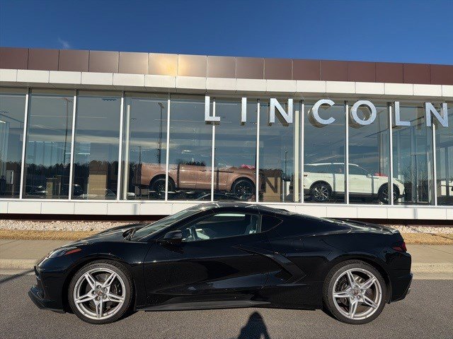 Used 2023 Chevrolet Corvette Stingray Preferred Cpe w/ Z51 Performance Package image 2