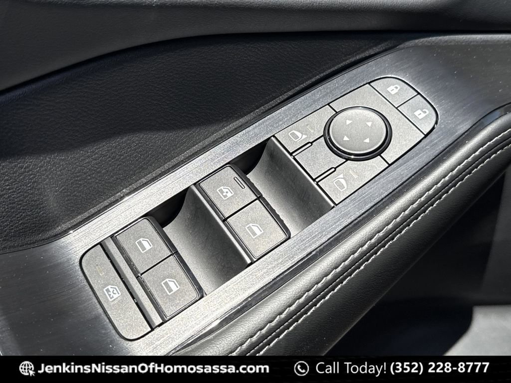 Certified 2023 Nissan Rogue SV w/ SV Premium B Package image 31