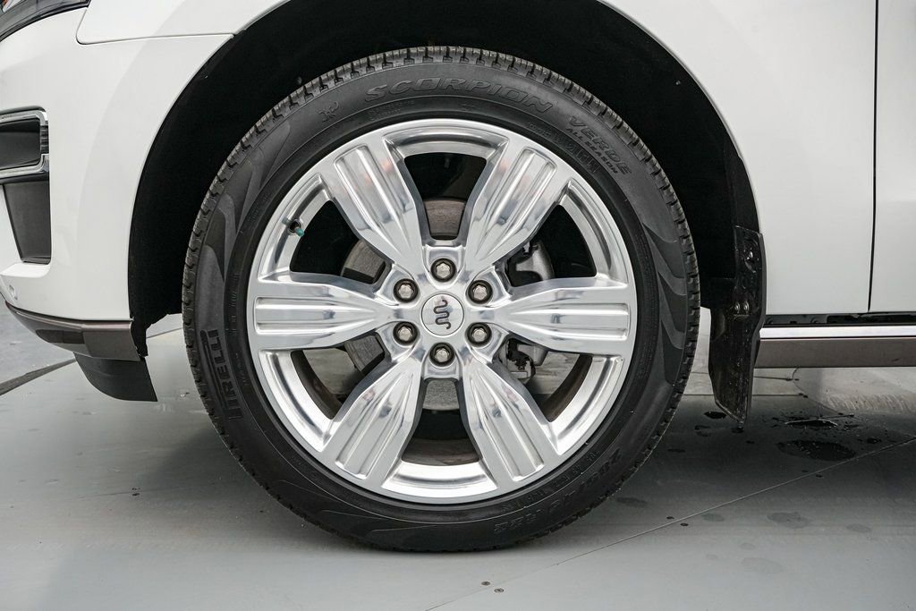 Certified 2024 Ford Expedition King Ranch image 10