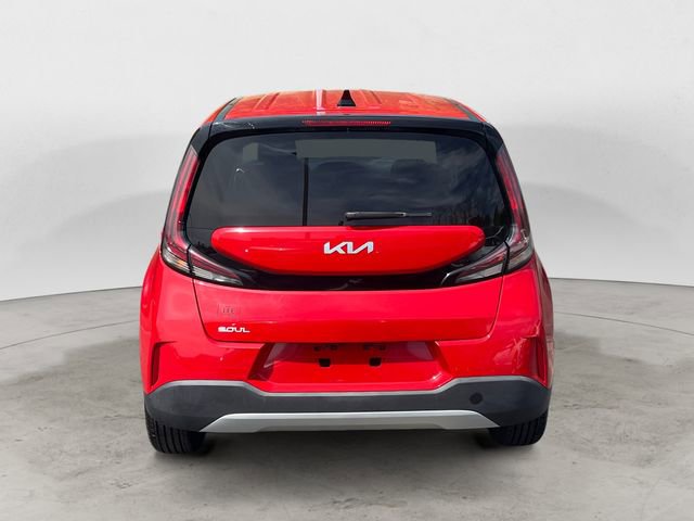 Used 2023 Kia Soul LX w/ LX Technology Package FWD image 4