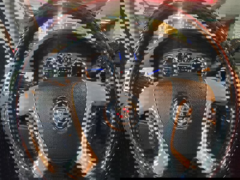 Used 2009 Cadillac Escalade EXT image 24