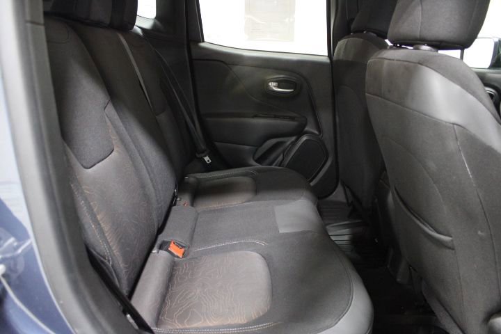 Used 2023 Jeep Renegade Latitude image 22