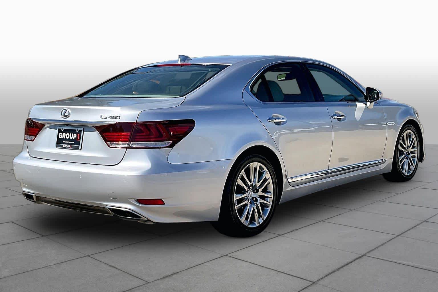 Used 2017 Lexus LS 460 w/ Comfort Package RWD image 13