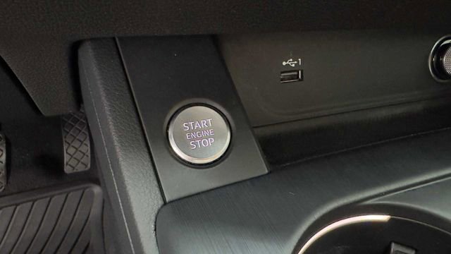 Used 2018 Audi A4 2.0T Ultra Premium Plus w/ Premium Plus Package FWD image 28