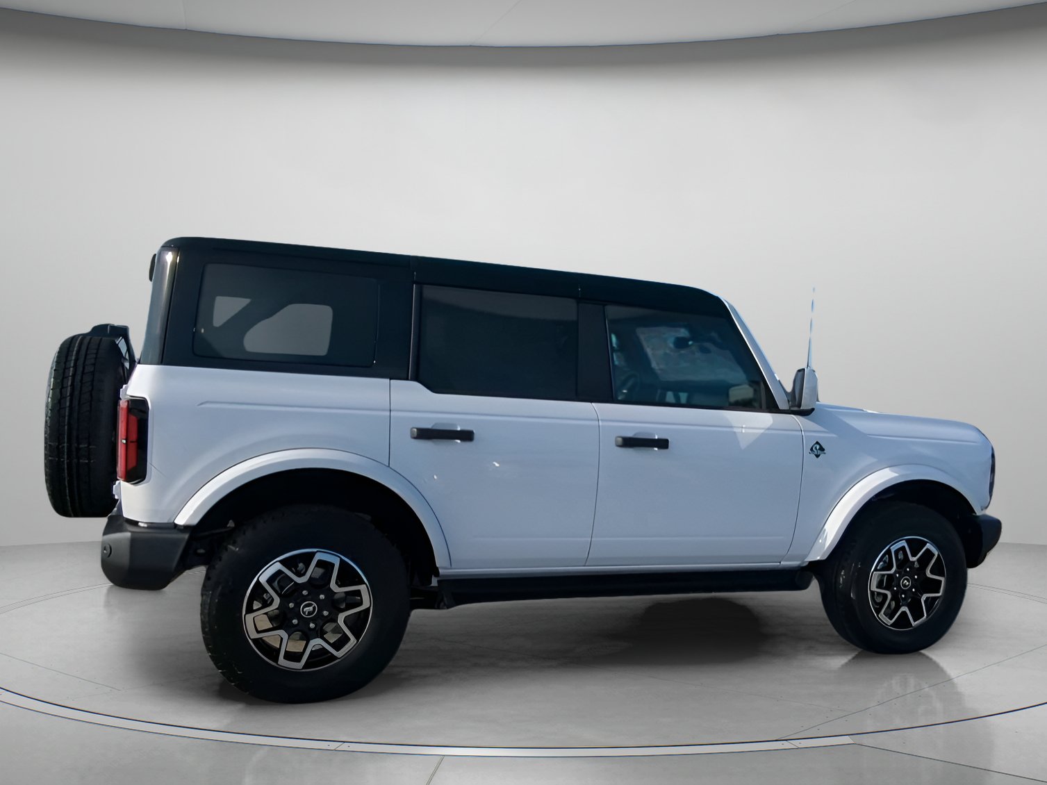 New 2026 Ford Bronco Outer Banks AWD/4WD image 33