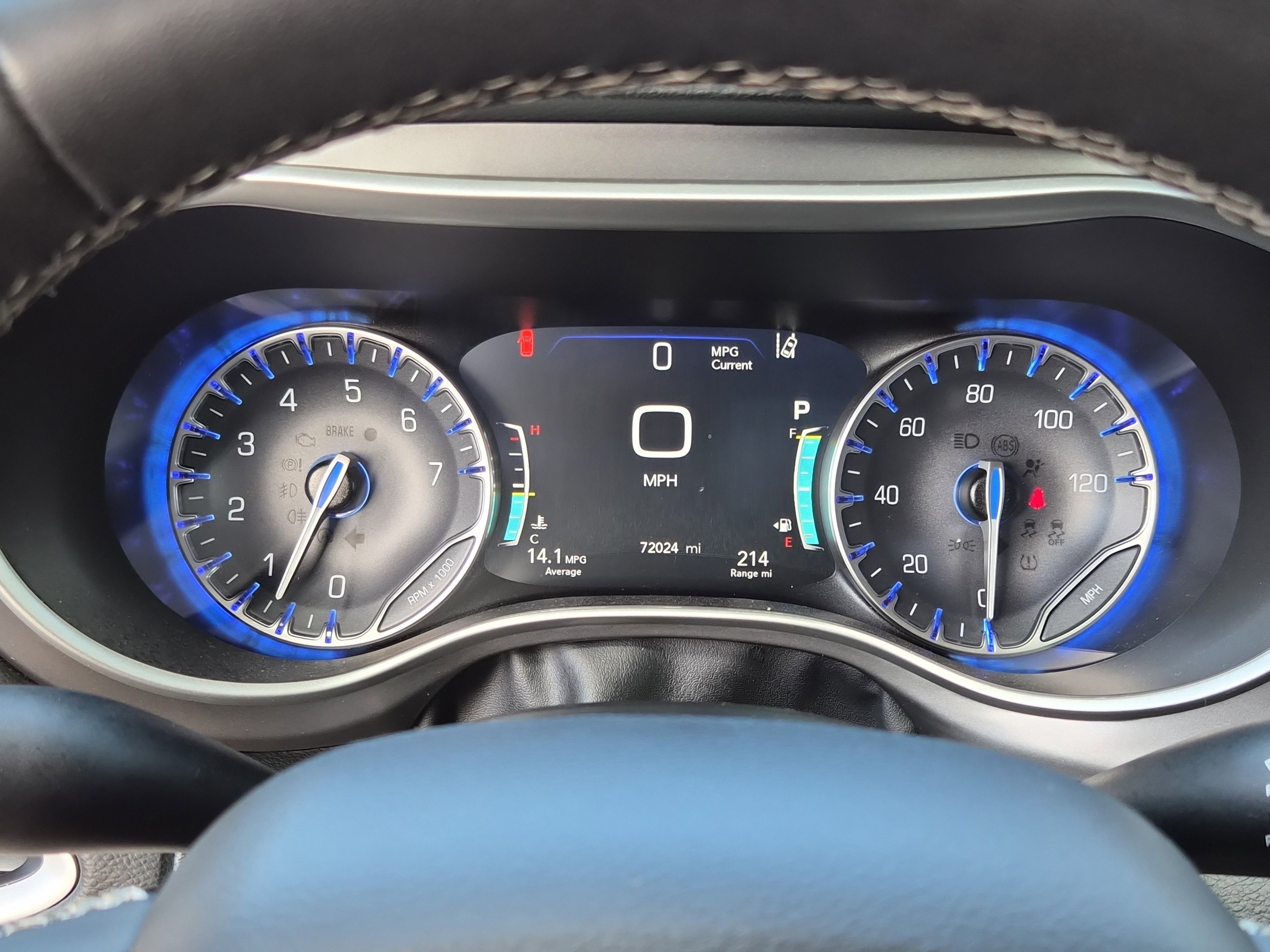 Used 2022 Chrysler Pacifica Touring-L image 23