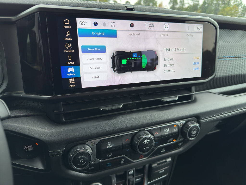 Used 2024 Jeep Wrangler Unlimited Rubicon 4xe image 30