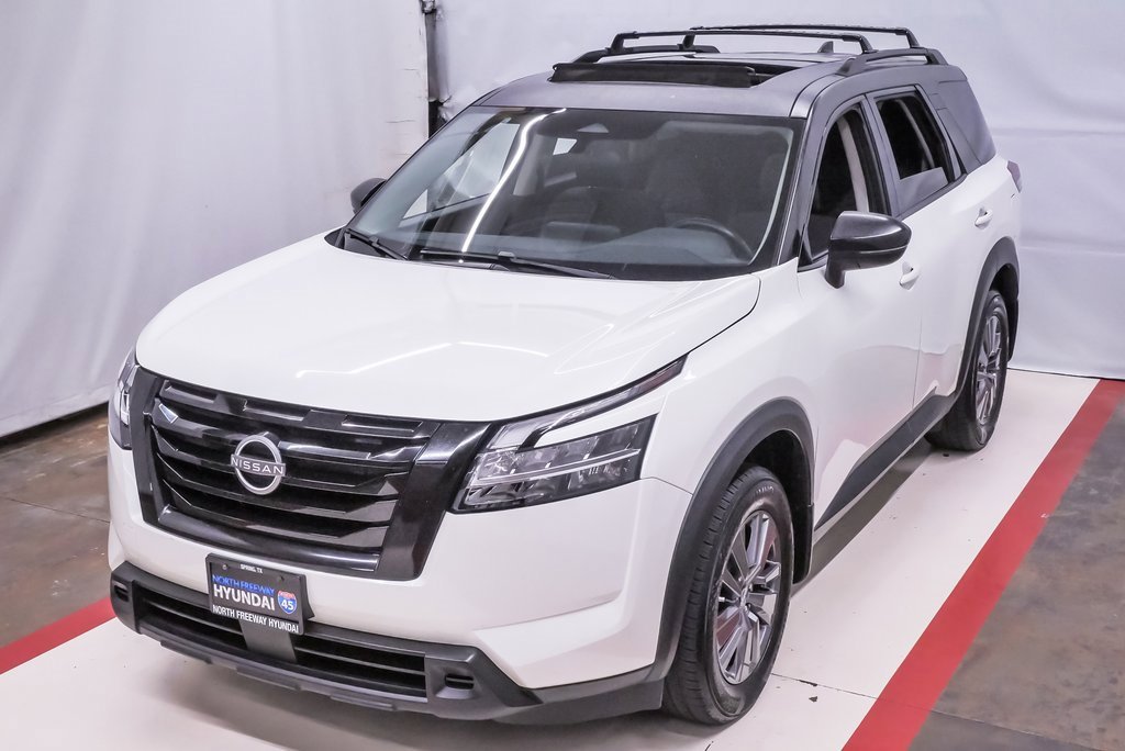 Used 2022 Nissan Pathfinder SV w/ SV Premium Package