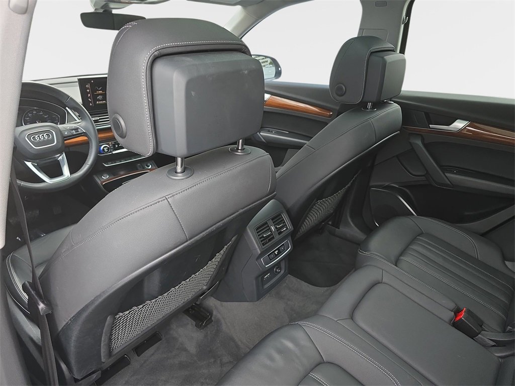 Certified 2023 Audi Q5 2.0T Premium w/ Convenience Package image 11