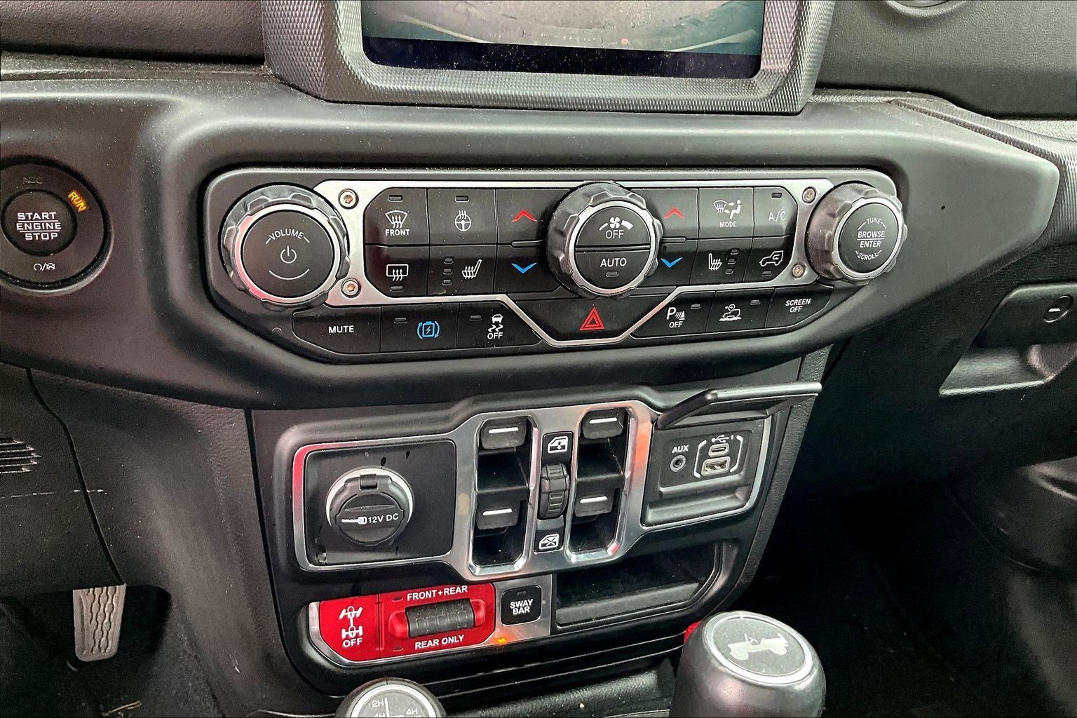 Used 2021 Jeep Wrangler Unlimited Rubicon 4xe w/ Cold Weather Group AWD/4WD image 14