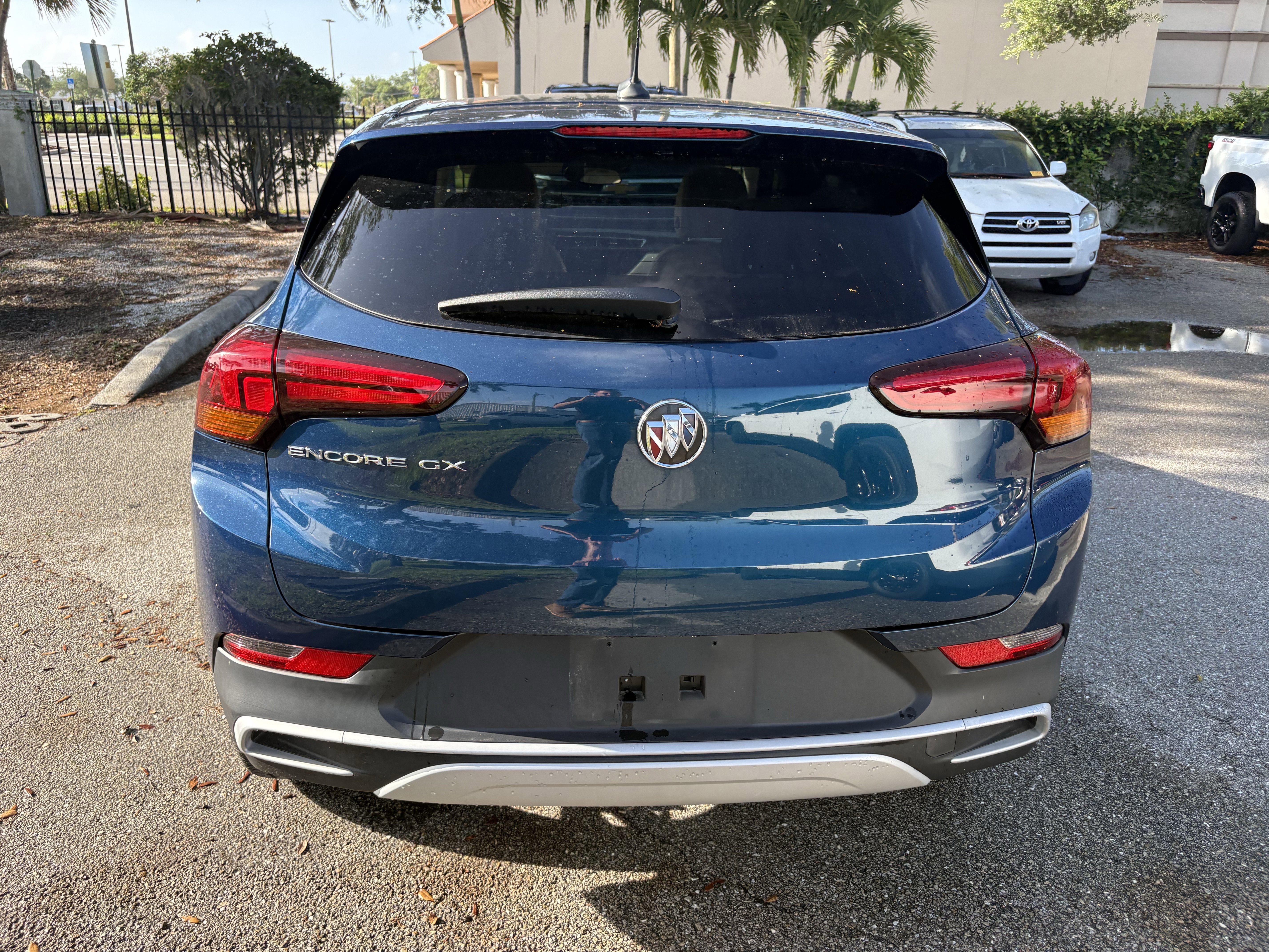 Used 2021 Buick Encore GX Preferred image 6