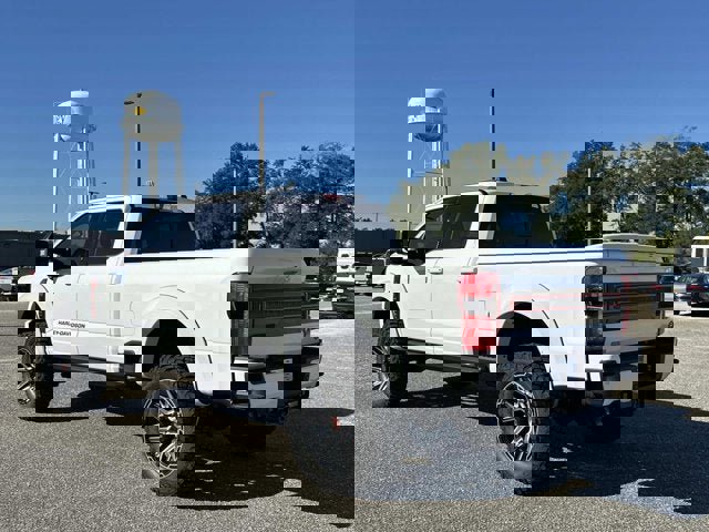 New 2026 Ford F250 Lariat w/ Black Appearance Package image 34