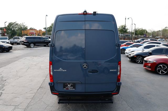 Used 2019 Mercedes-Benz Sprinter 144 image 12
