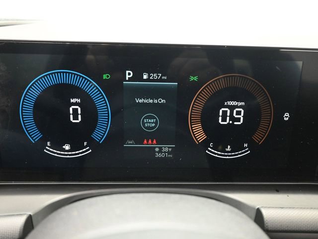 Used 2025 Hyundai Santa Cruz SE image 16