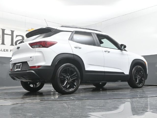 New 2026 Chevrolet TrailBlazer LT w/ Convenience Package FWD image 11